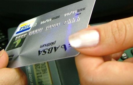 סכנה מתגלגלת: כרטיסי אשראי עם חיוב נדחה